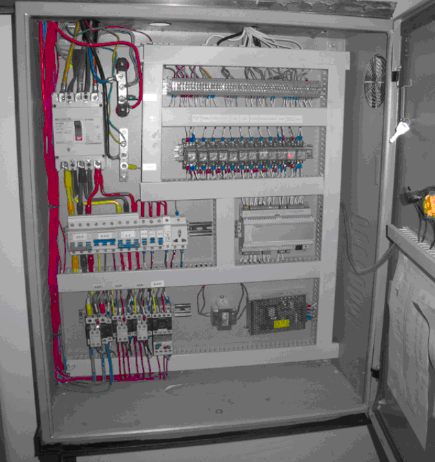 强弱电一体控制箱